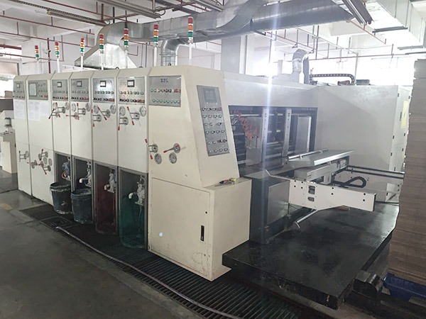 全自動(dòng)進(jìn)口SJG四色印刷圓模一體機(jī)